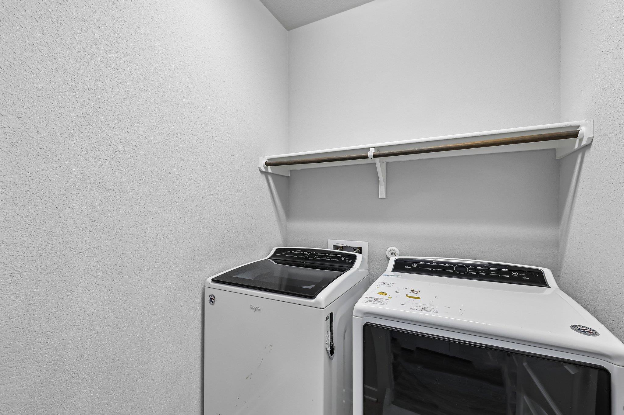 160 Syrah Ct, Leander, TX 78641