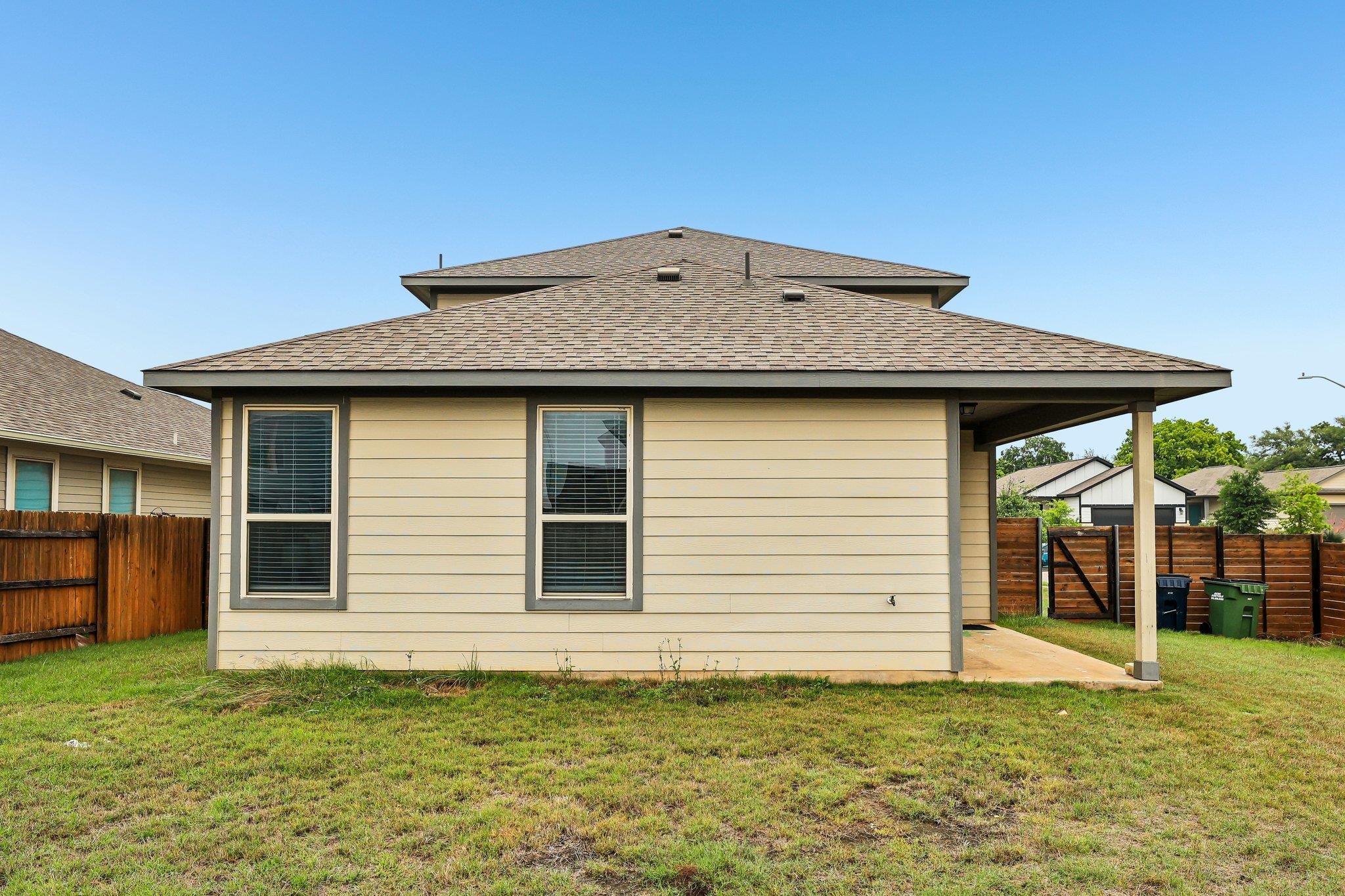 160 Syrah Ct, Leander, TX 78641