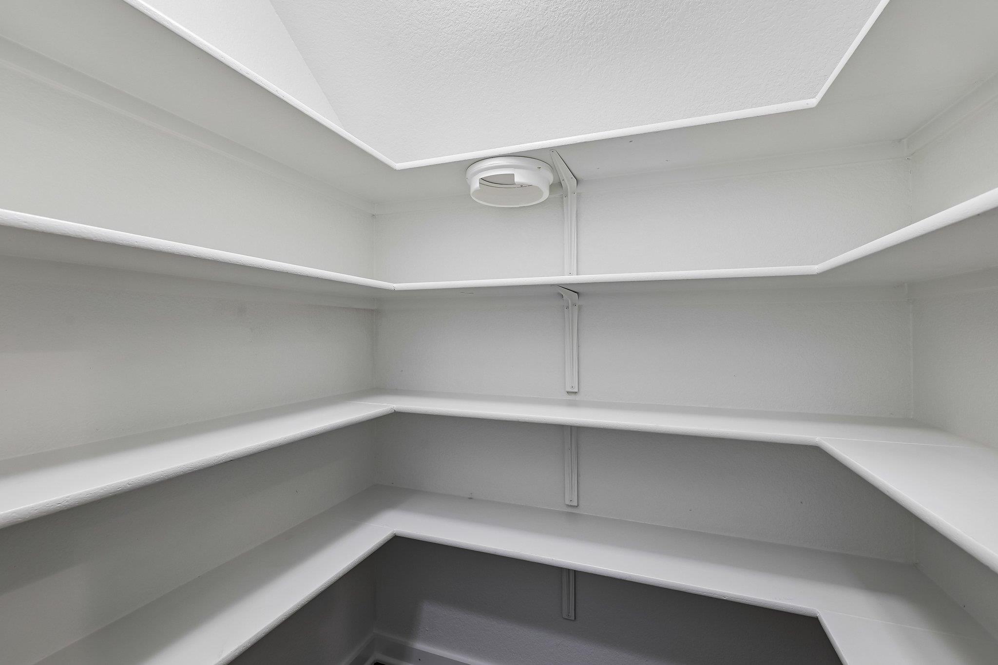 160 Syrah Ct, Leander, TX 78641