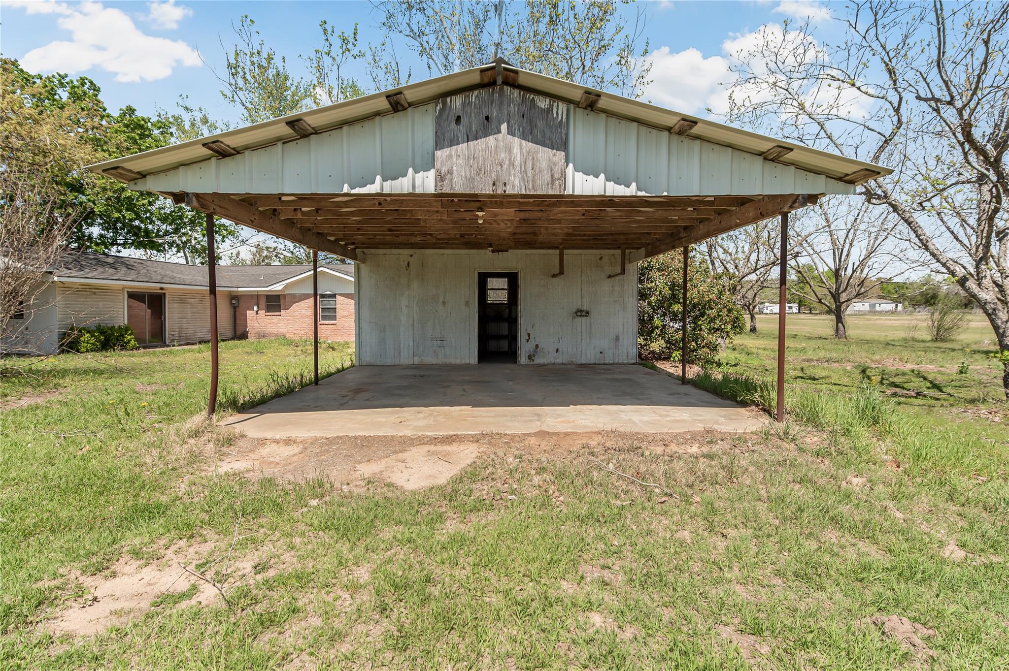 533 S Texas St, Milano, TX 76556