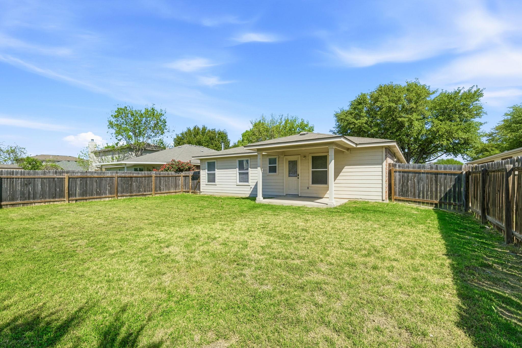 3357 PIONEER CROSSING Dr, Round Rock, TX 78665