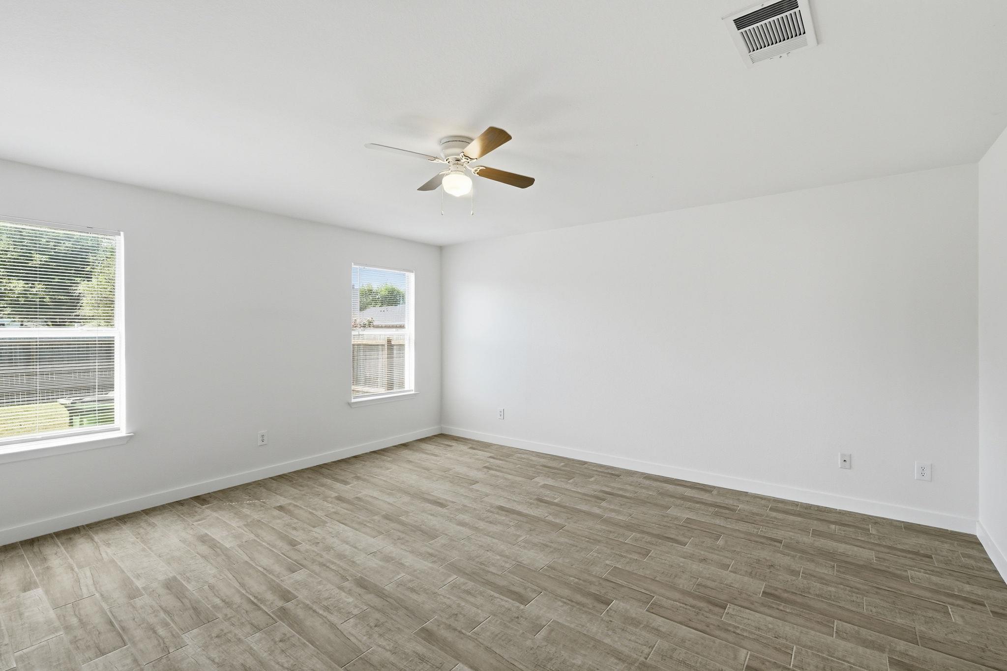 3357 PIONEER CROSSING Dr, Round Rock, TX 78665