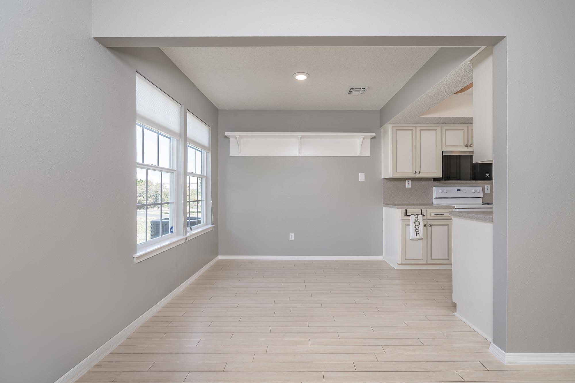 8207 Mescalero Dr, Austin, TX 78736