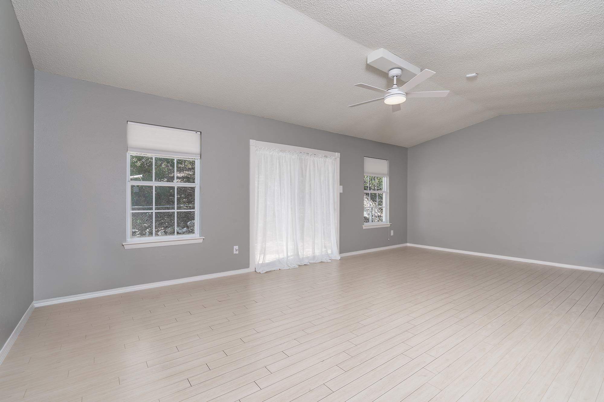 8207 Mescalero Dr, Austin, TX 78736