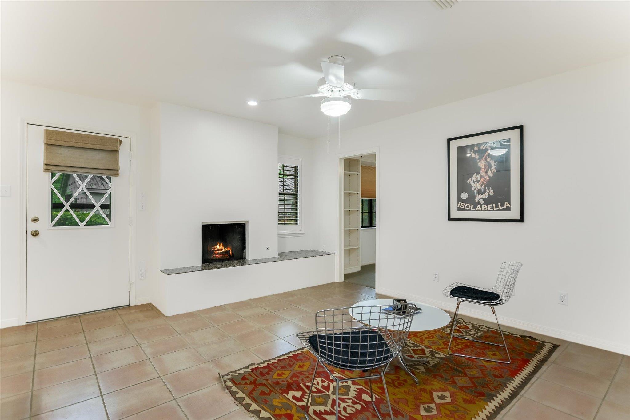 2301 Lawnmont Ave # 5, Austin, TX 78756