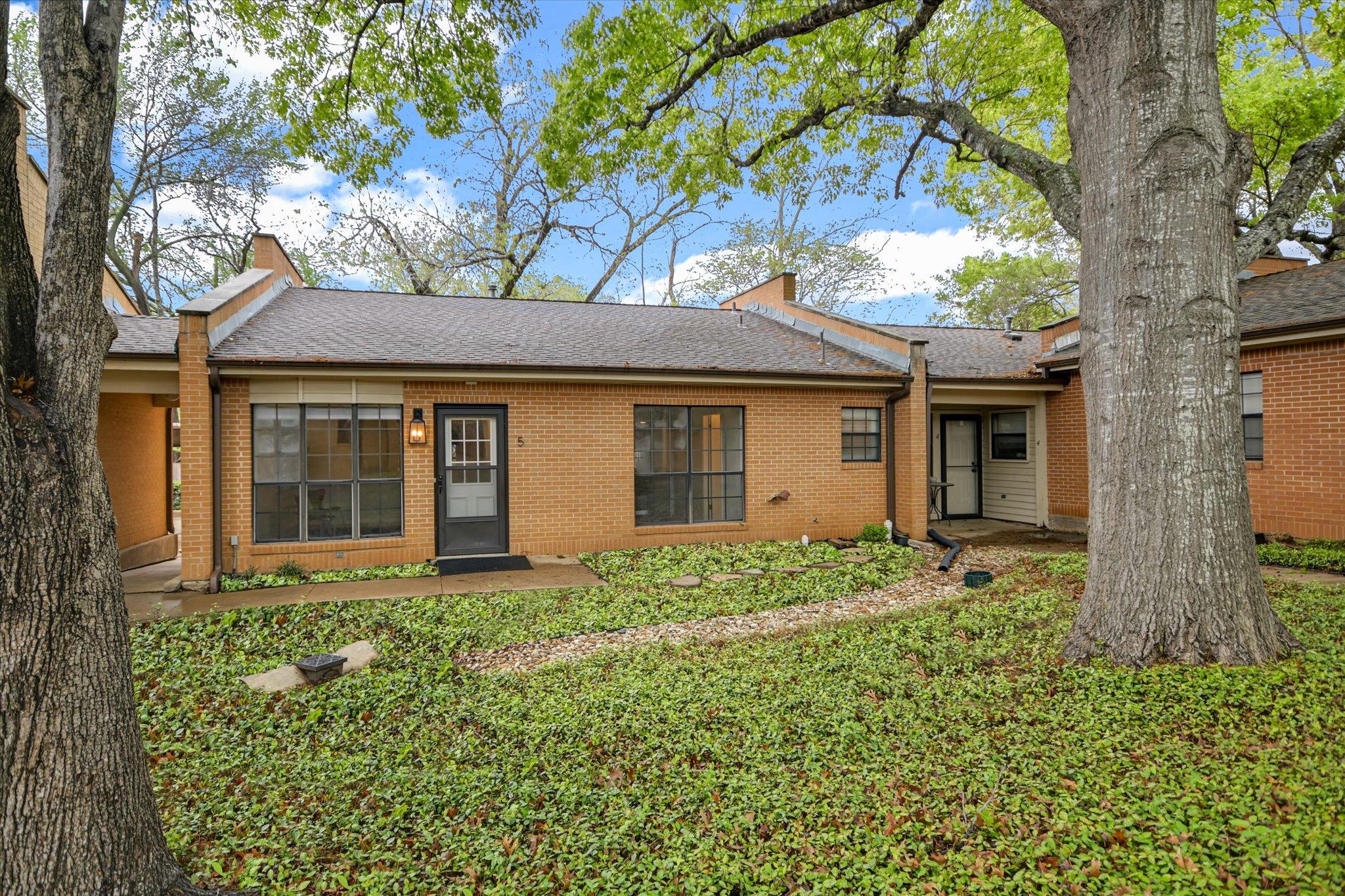 2301 Lawnmont Ave # 5, Austin, TX 78756