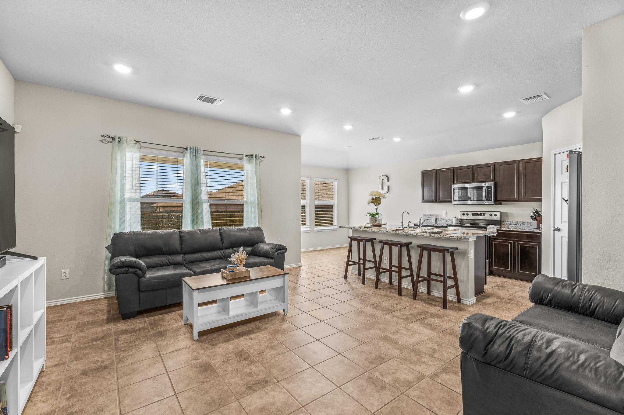 1006 Rosa Parks Dr, Killeen, TX 76543