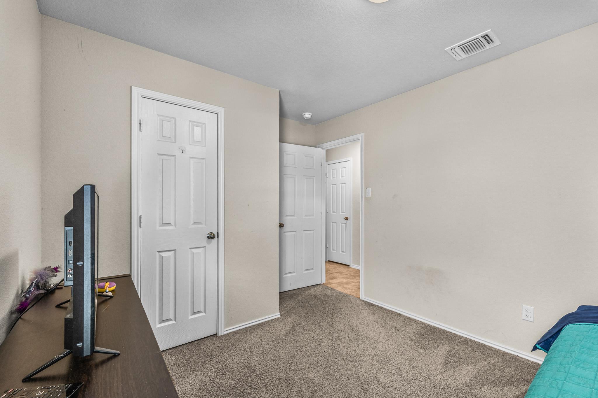 1006 Rosa Parks Dr, Killeen, TX 76543