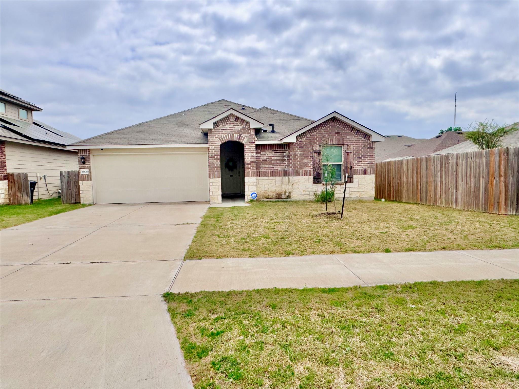 1006 Rosa Parks Dr, Killeen, TX 76543