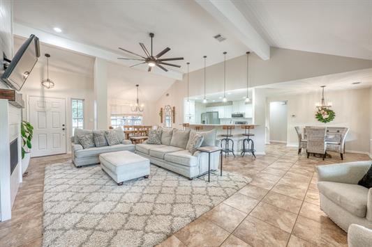 395 Lehne Loop, Buchanan Dam, TX 78609