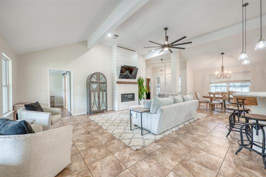 395 Lehne Loop, Buchanan Dam, TX 78609