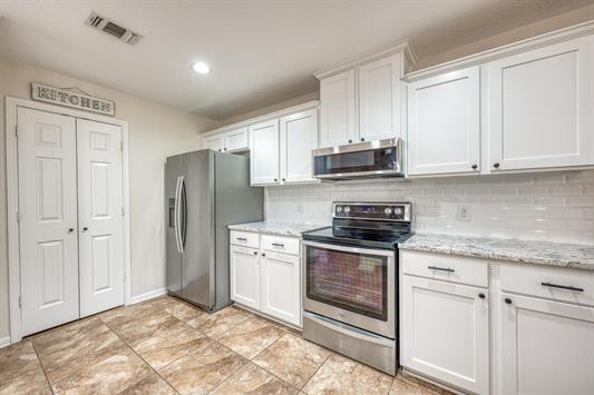 395 Lehne Loop, Buchanan Dam, TX 78609