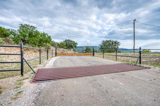 395 Lehne Loop, Buchanan Dam, TX 78609
