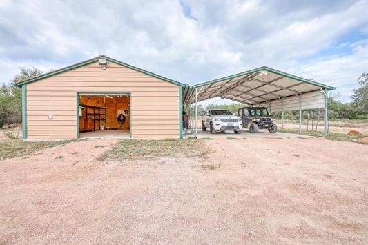 395 Lehne Loop, Buchanan Dam, TX 78609