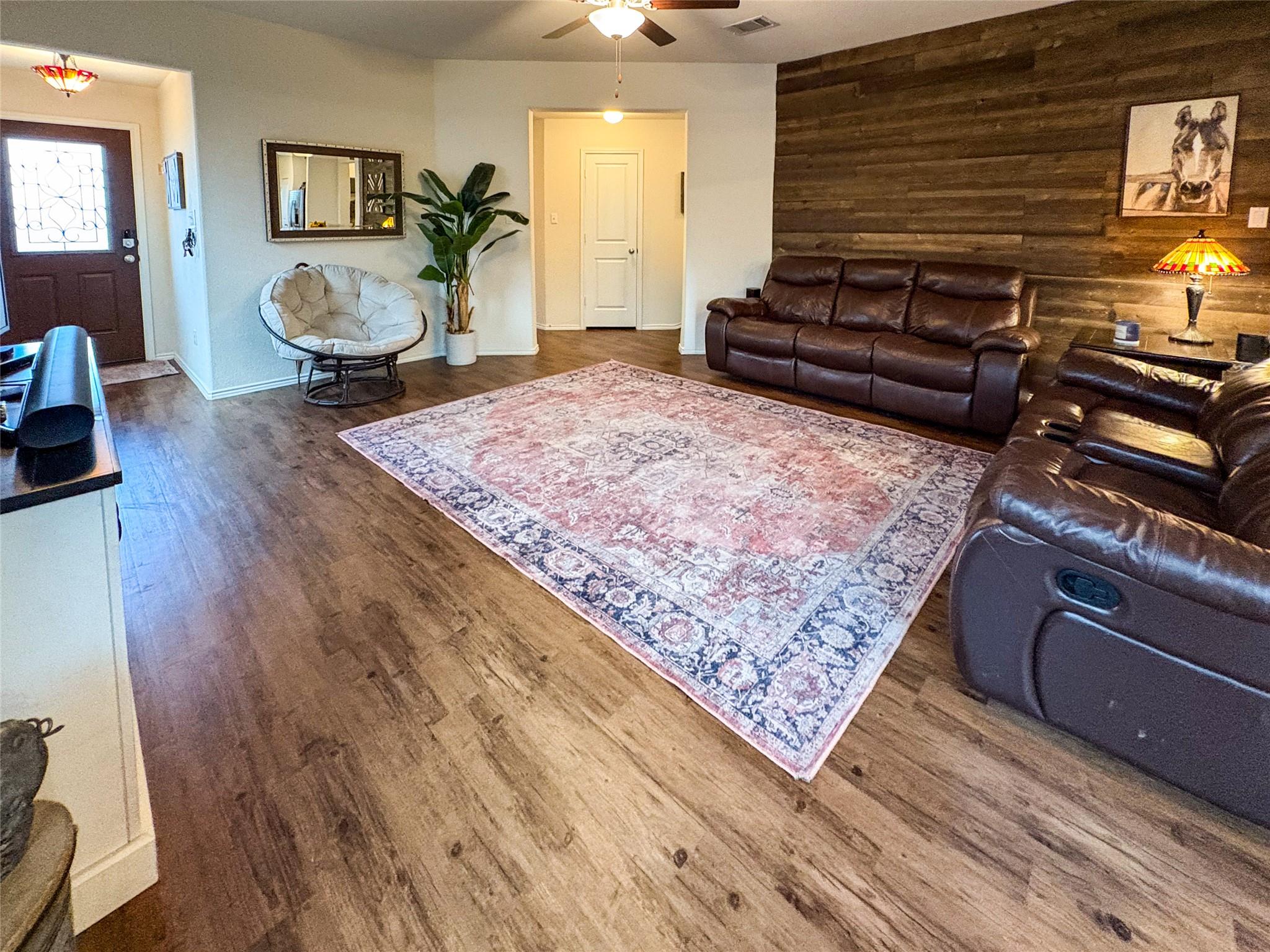 307 Andesite Trl, Buda, TX 78610