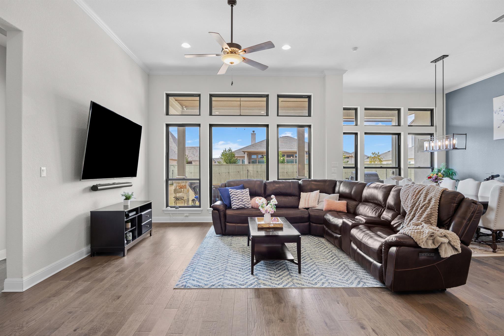 109 Alonda Way, Liberty Hill, TX 78642