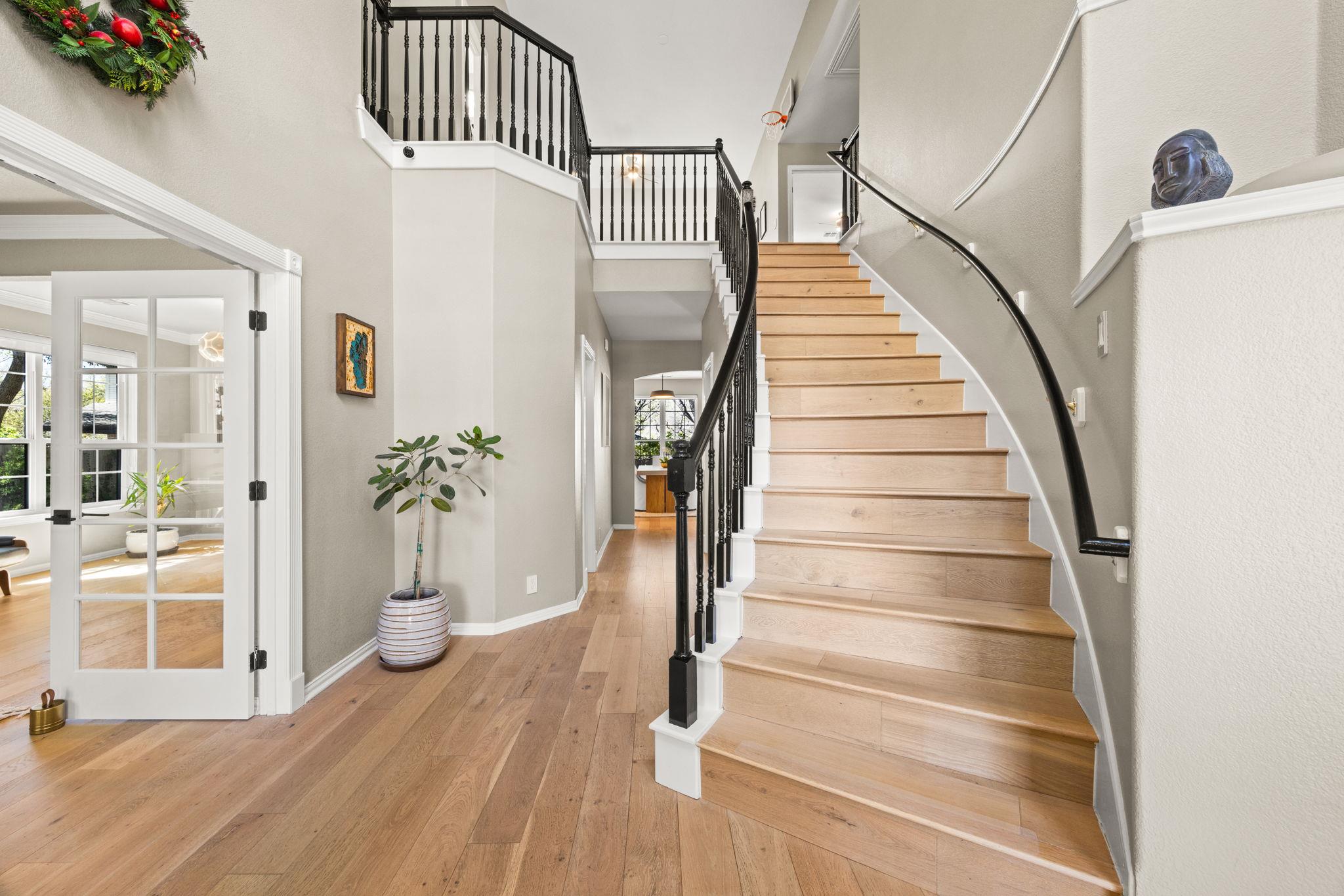 12805 Bivins Ct, Austin, TX 78732