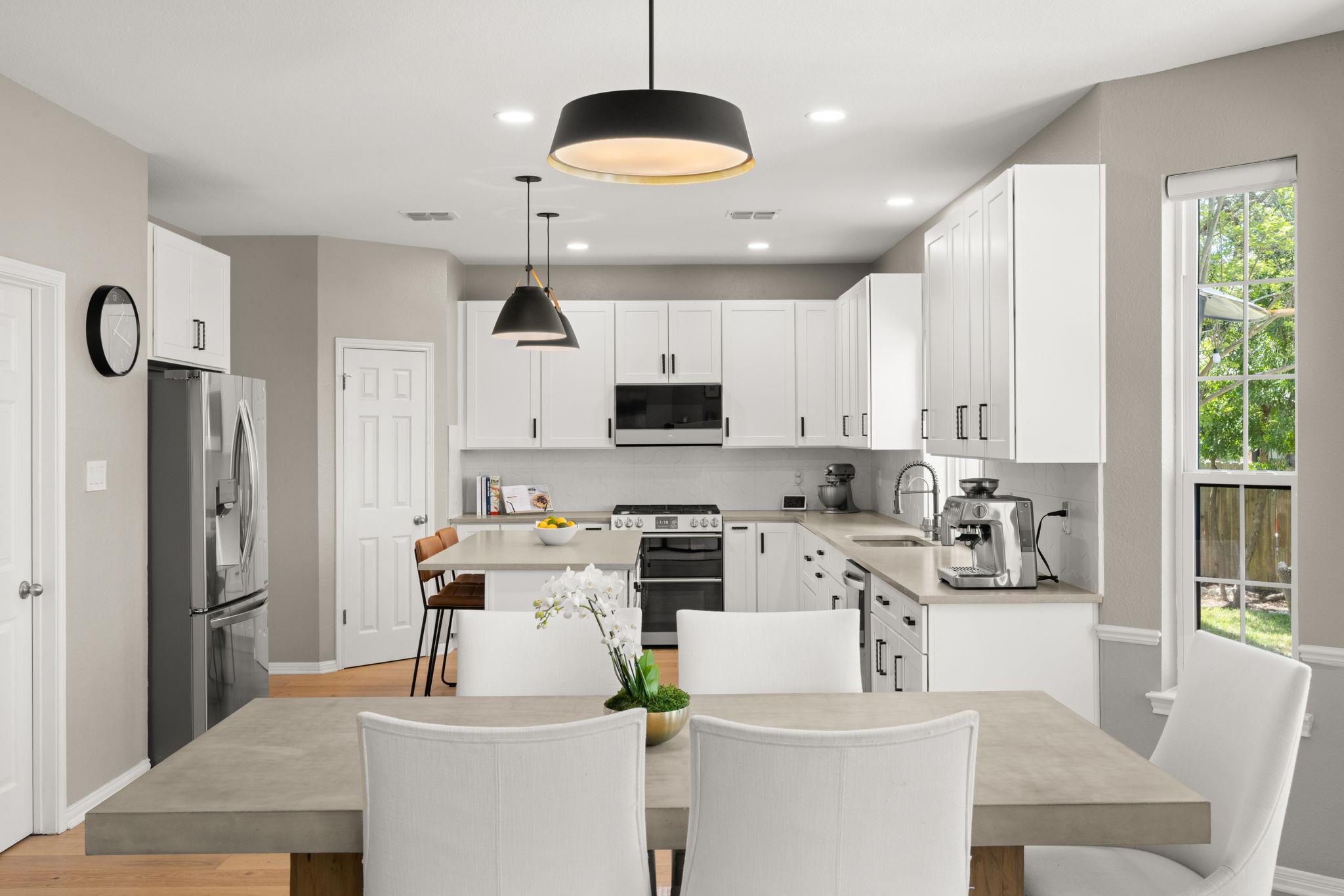 12805 Bivins Ct, Austin, TX 78732