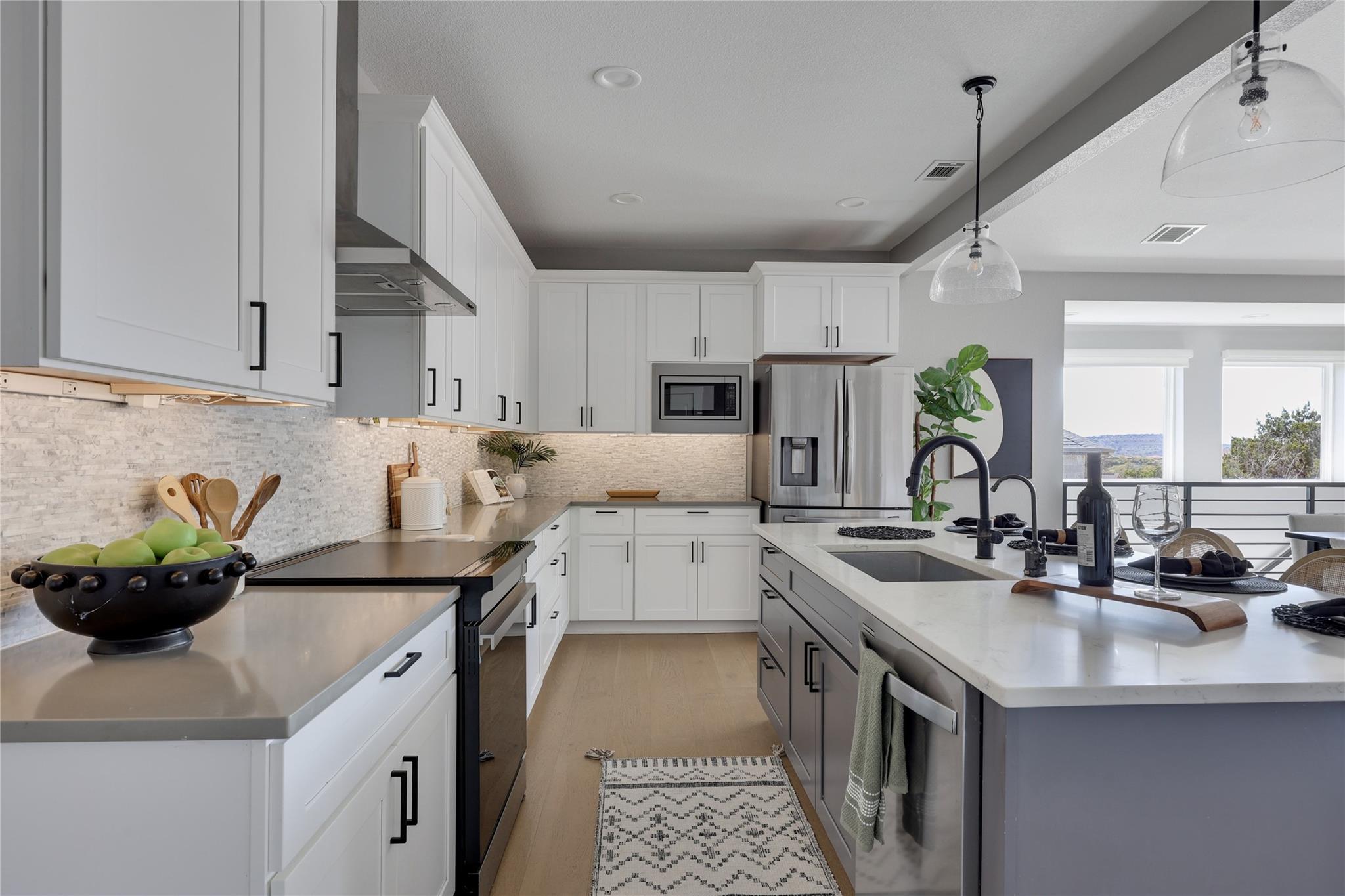 20800 Jones Cv, Lago Vista, TX 78645