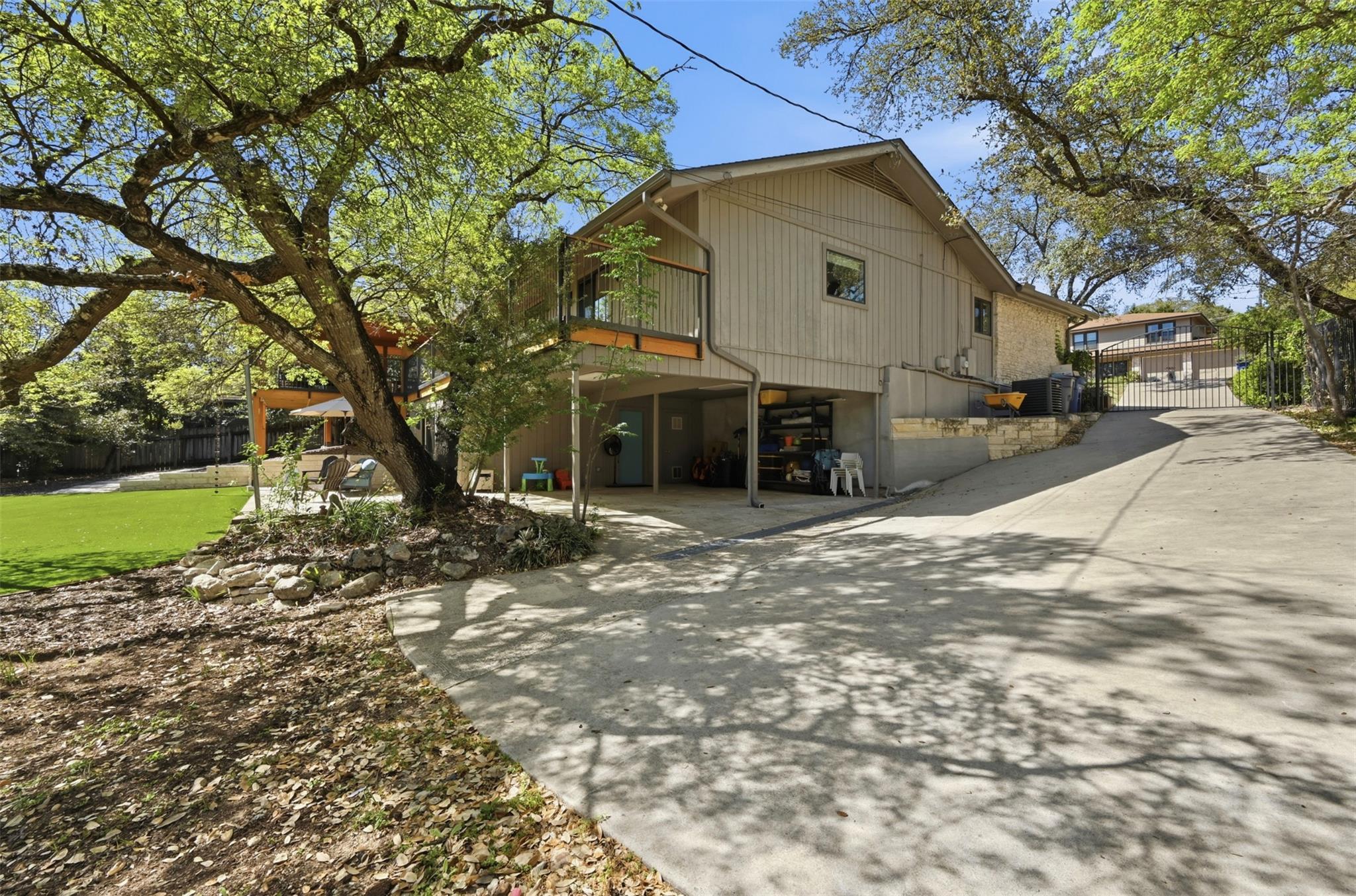 3907 Cresthill Dr, Austin, TX 78731