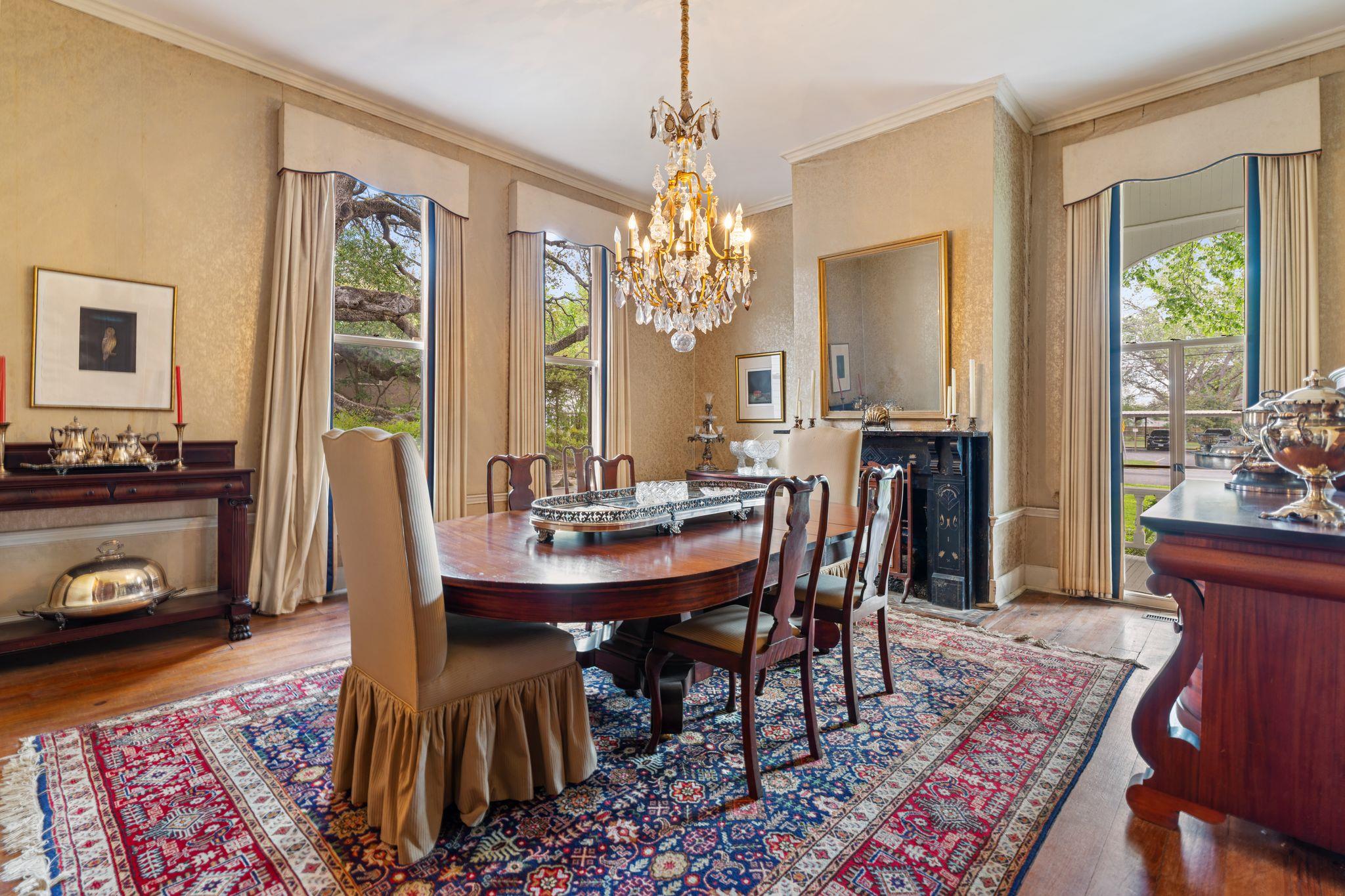 351 E Colorado St, La Grange, TX 78945