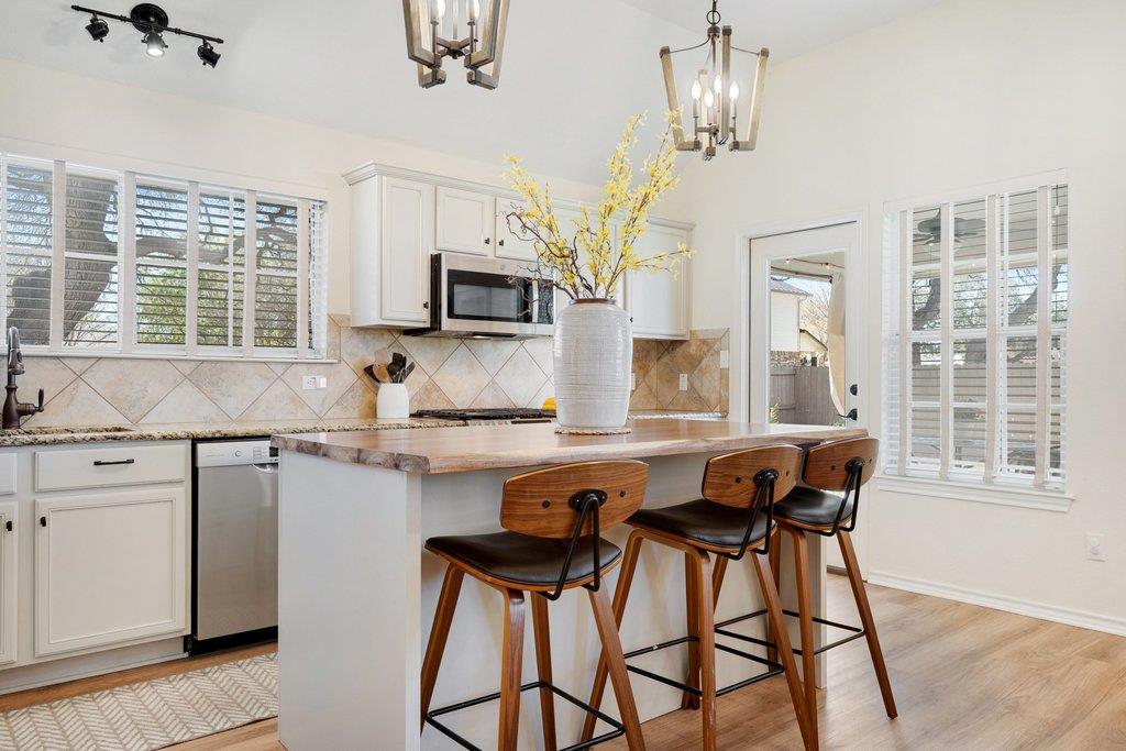 322 River Bluff Cir, Georgetown, TX 78626