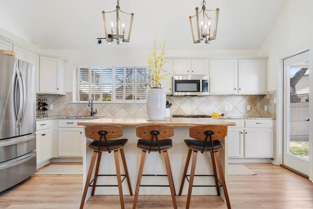 322 River Bluff Cir, Georgetown, TX 78626