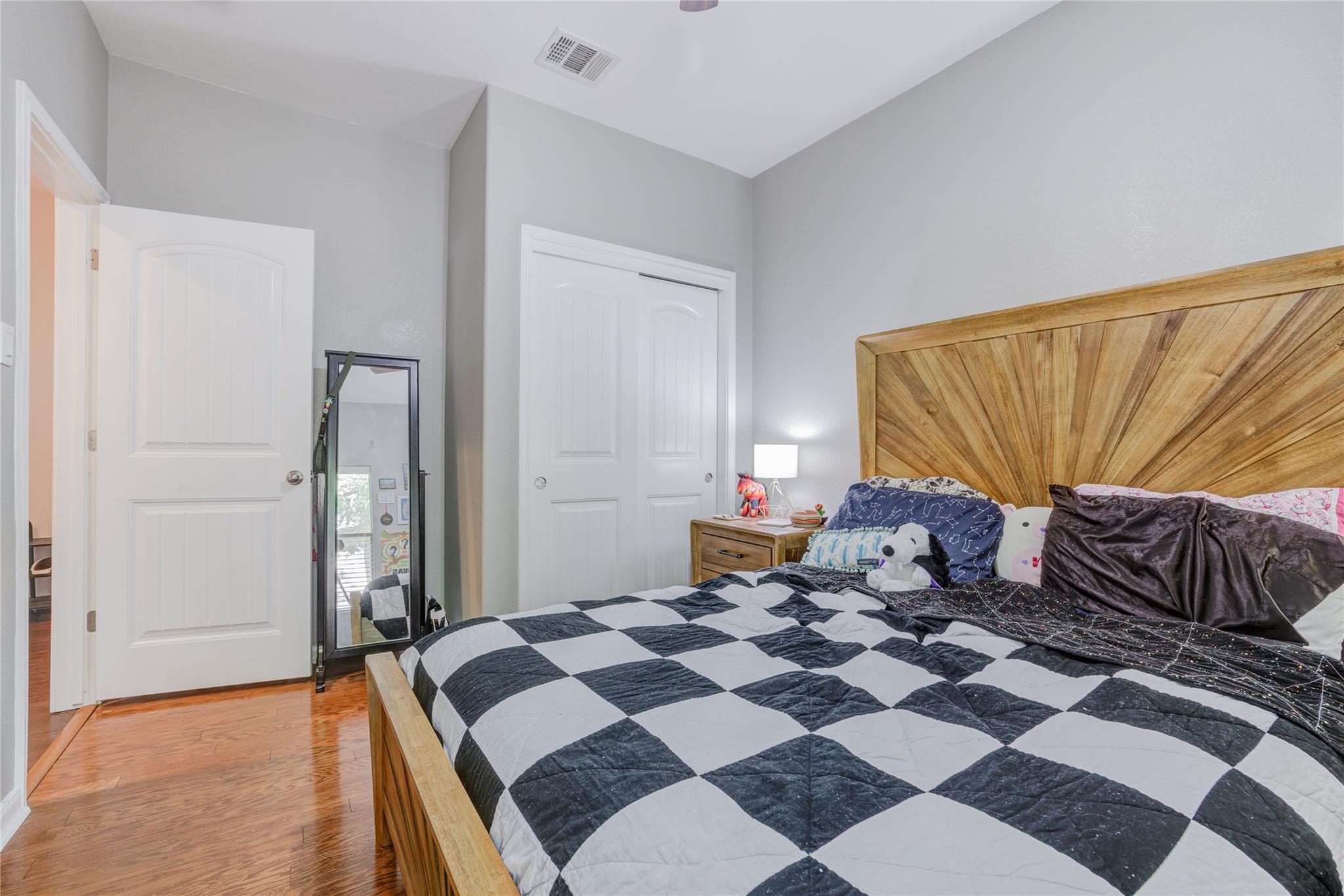 2329 Amur Dr, Austin, TX 78745