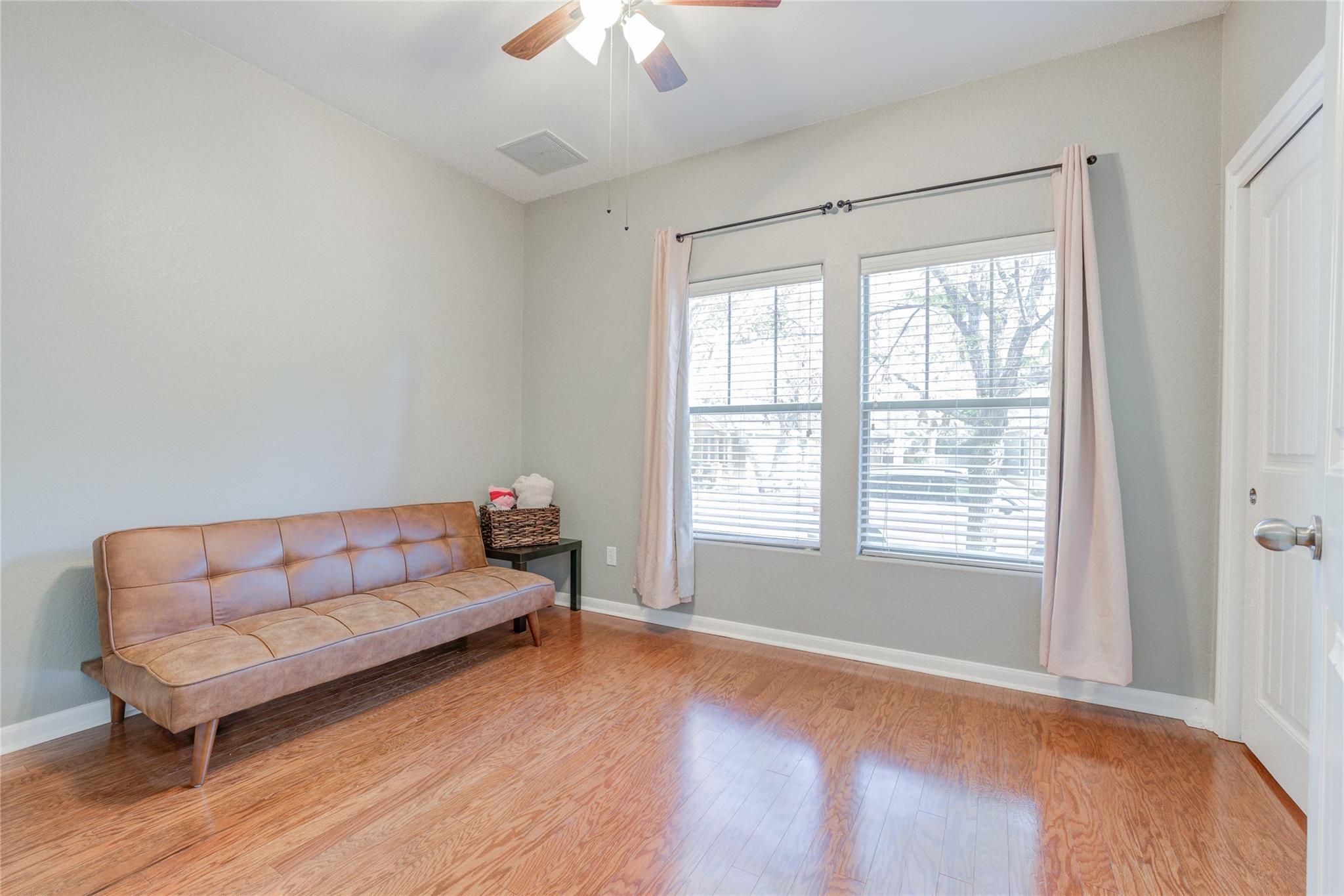 2329 Amur Dr, Austin, TX 78745