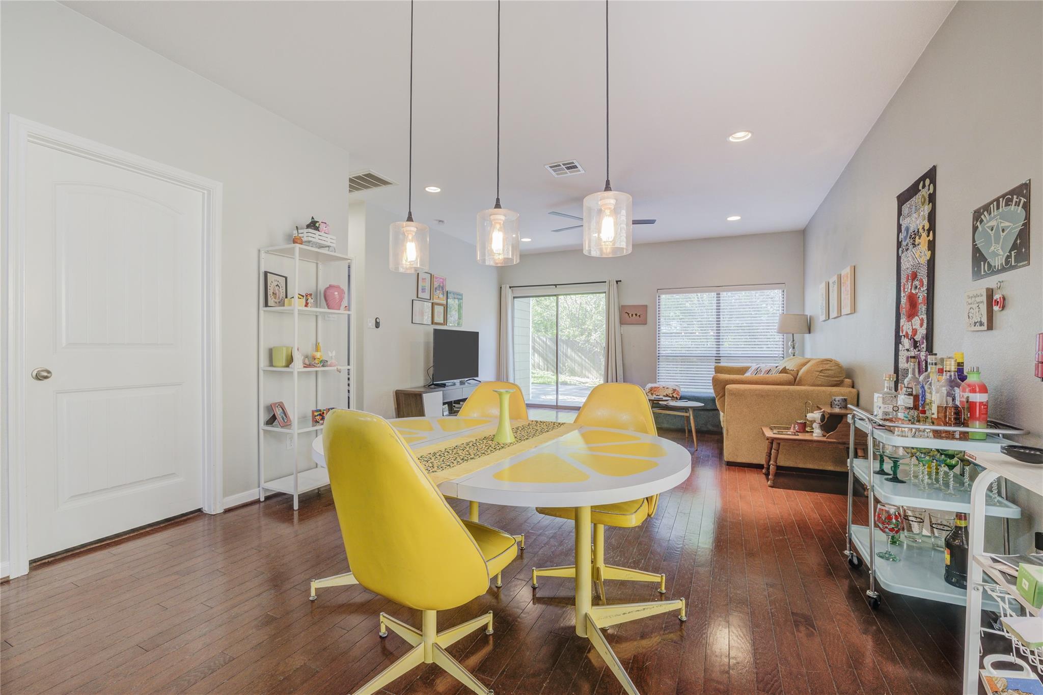 2329 Amur Dr, Austin, TX 78745