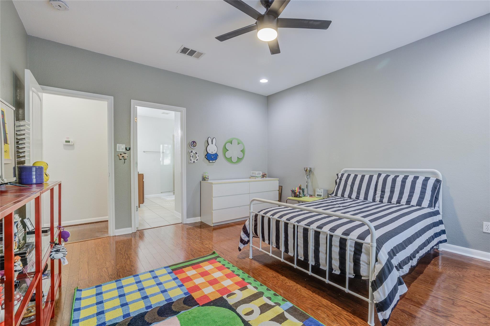 2329 Amur Dr, Austin, TX 78745