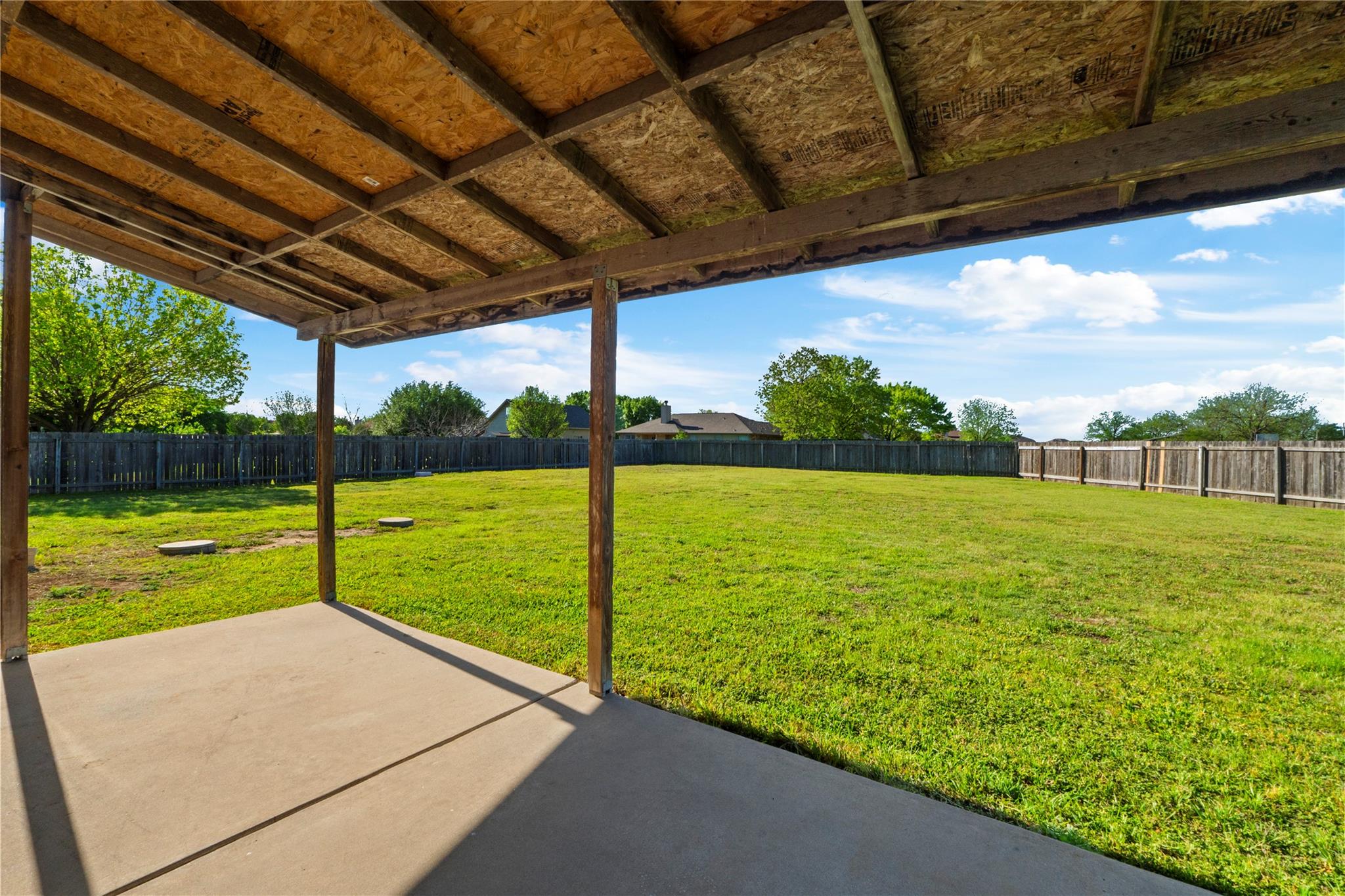 400 Rio Grande Ave, Hutto, TX 78634