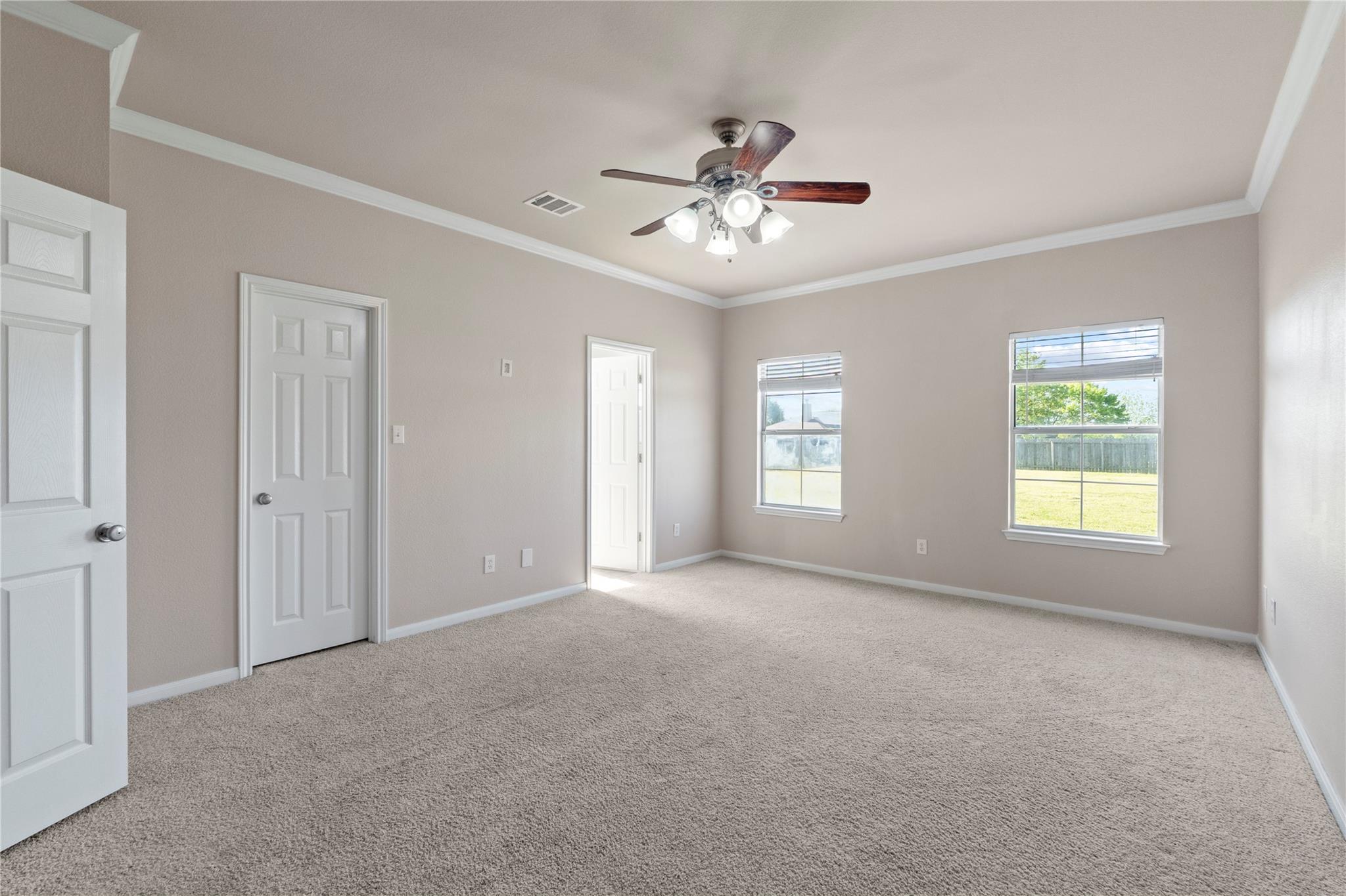 400 Rio Grande Ave, Hutto, TX 78634