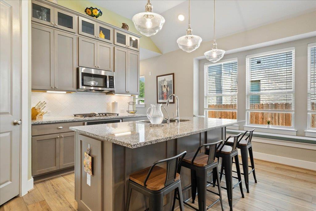 7912 Prairie Rye Dr, Lago Vista, TX 78645