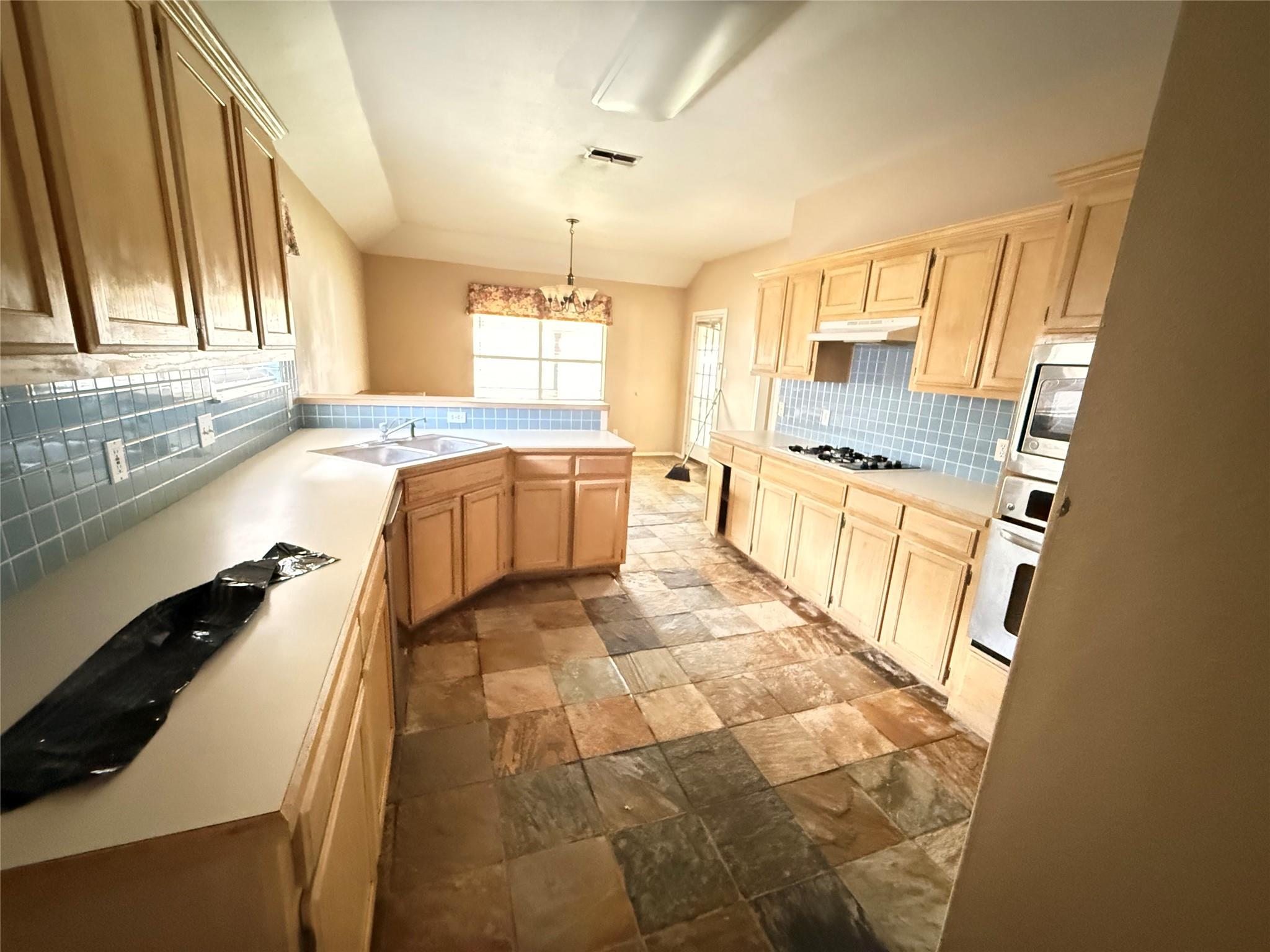 705 Split Oak Dr, Pflugerville, TX 78660