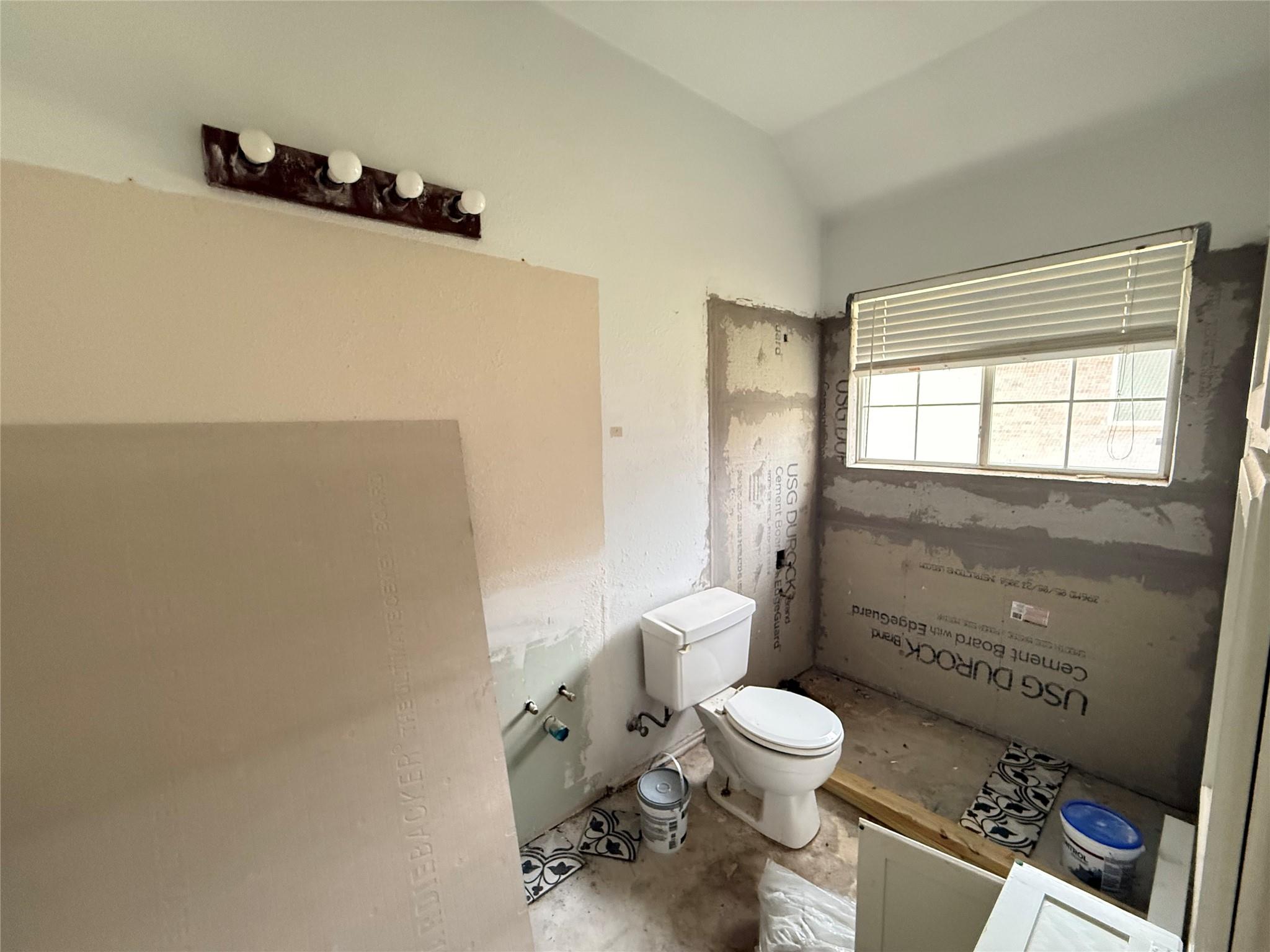 705 Split Oak Dr, Pflugerville, TX 78660