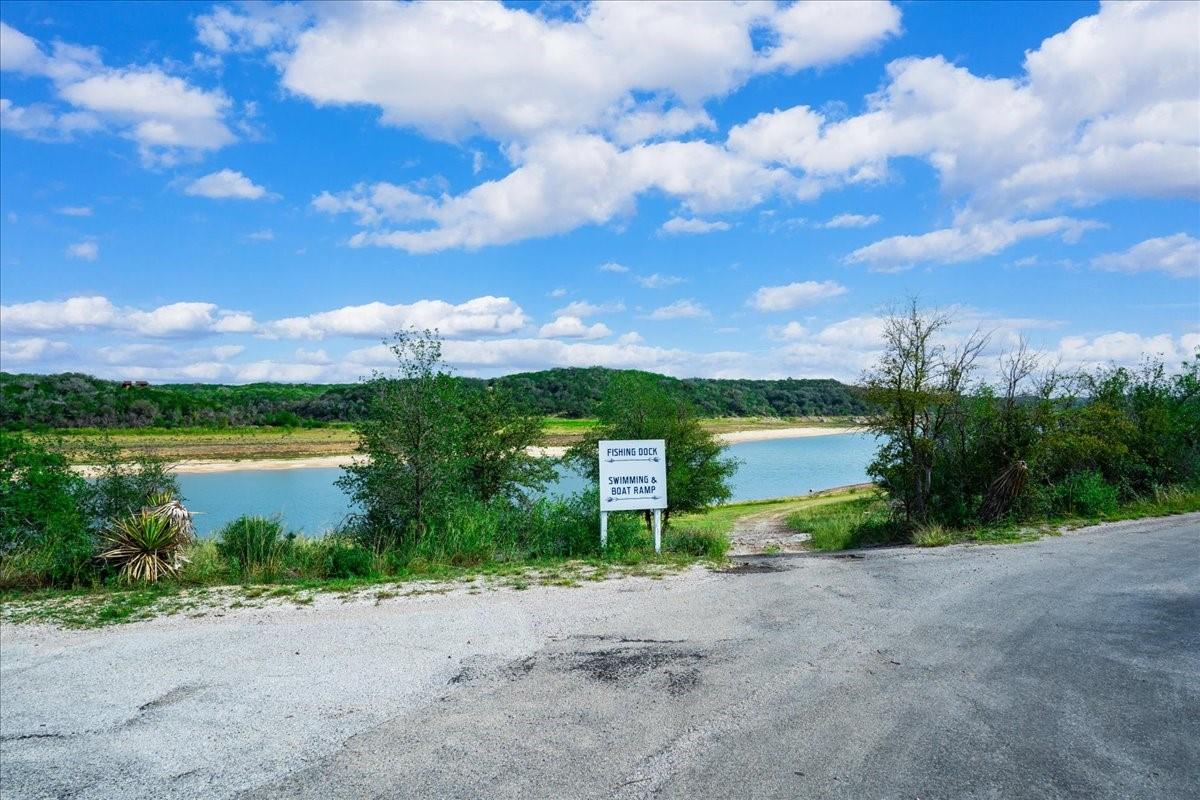 00 Breezing Ln, Spicewood, TX 78669