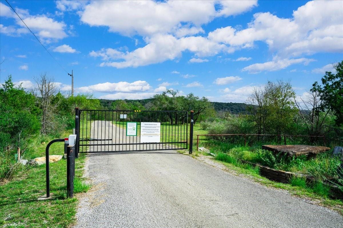 00 Breezing Ln, Spicewood, TX 78669