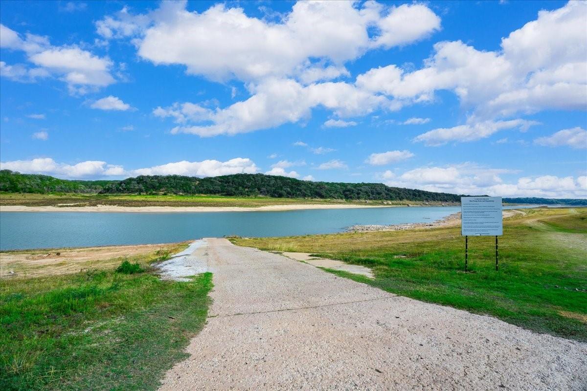 00 Breezing Ln, Spicewood, TX 78669