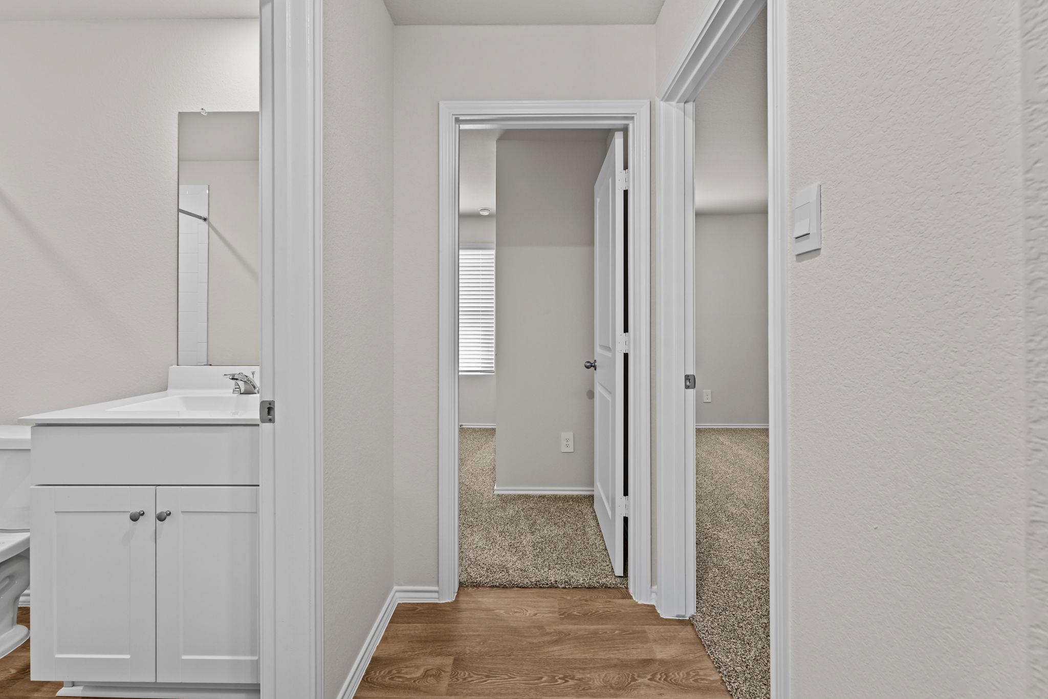 405 Wild Goose Dr, Luling, TX 78648