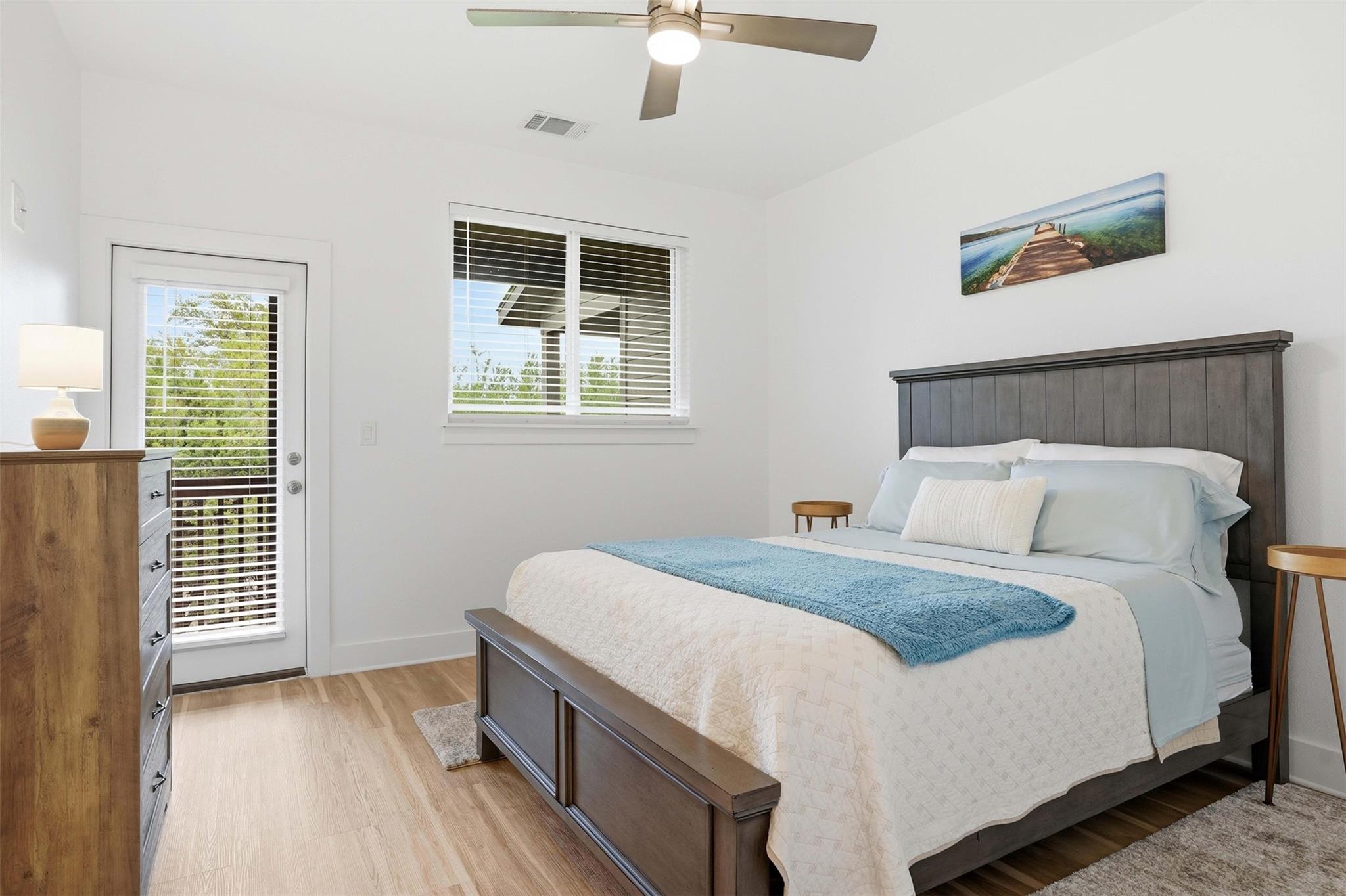 512 Palmer Dr, Lago Vista, TX 78645