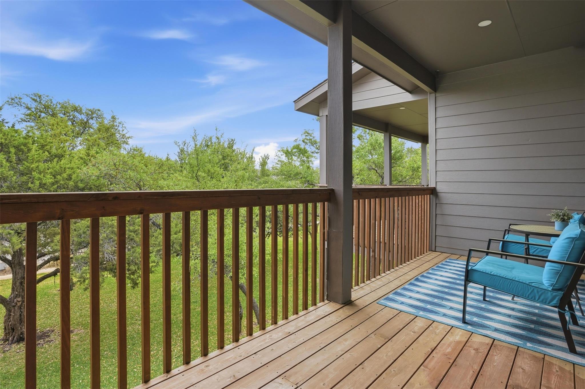 512 Palmer Dr, Lago Vista, TX 78645