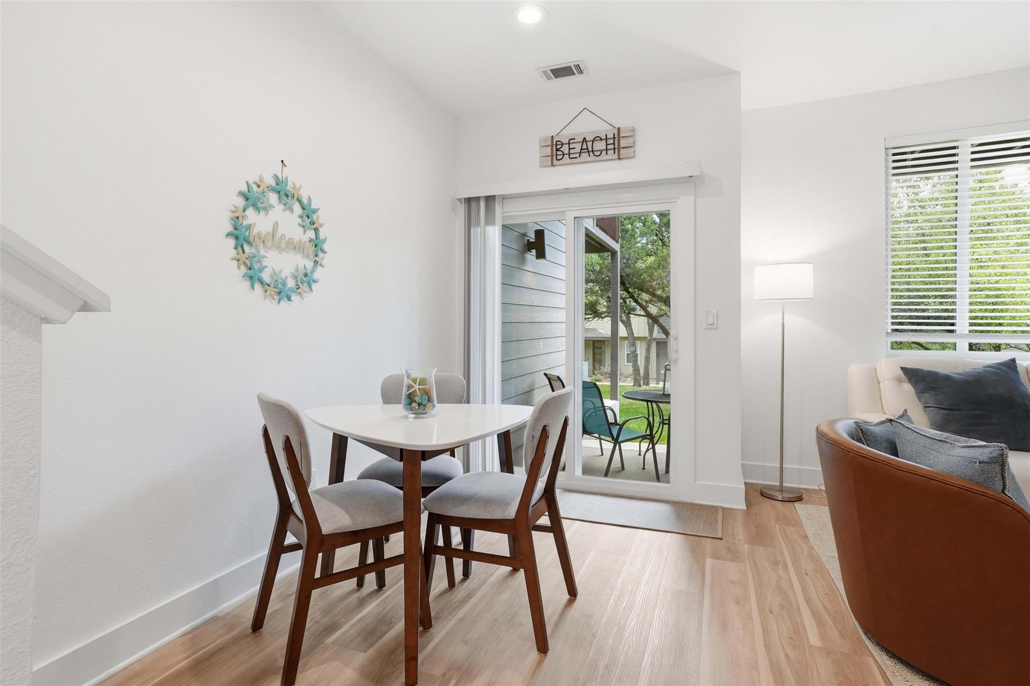 512 Palmer Dr, Lago Vista, TX 78645