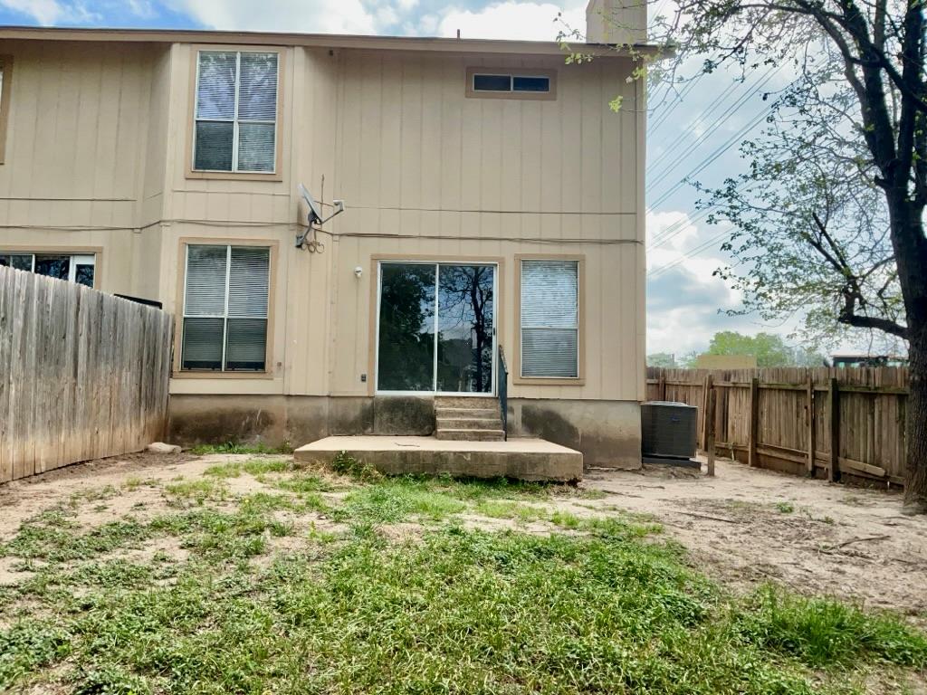 12120 Thompkins Dr, Austin, TX 78753