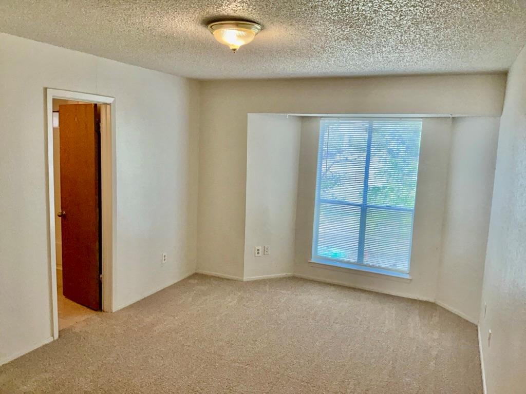 12120 Thompkins Dr, Austin, TX 78753