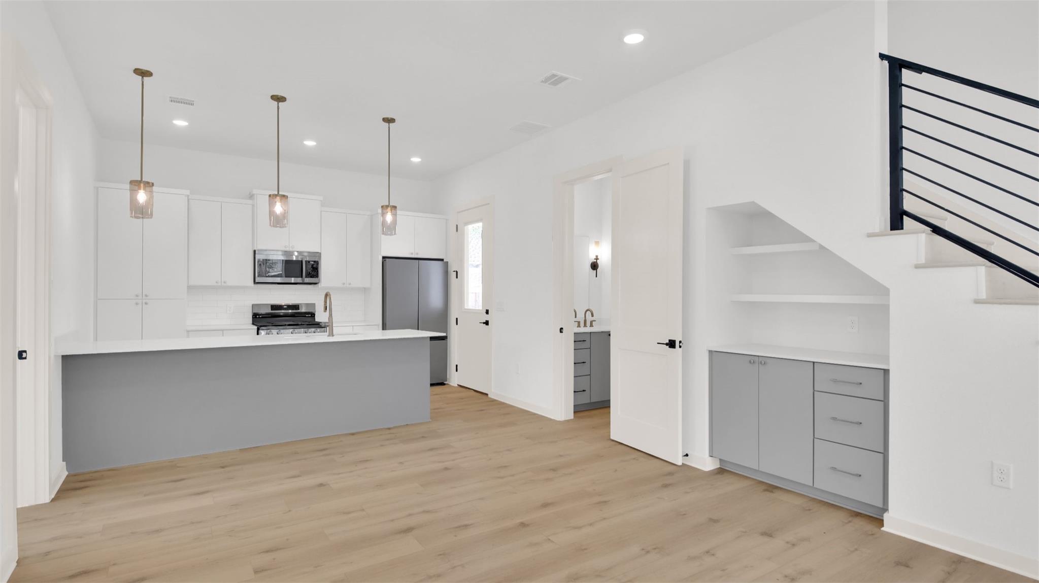 7208 Providence Ave # 1, Austin, TX 78752