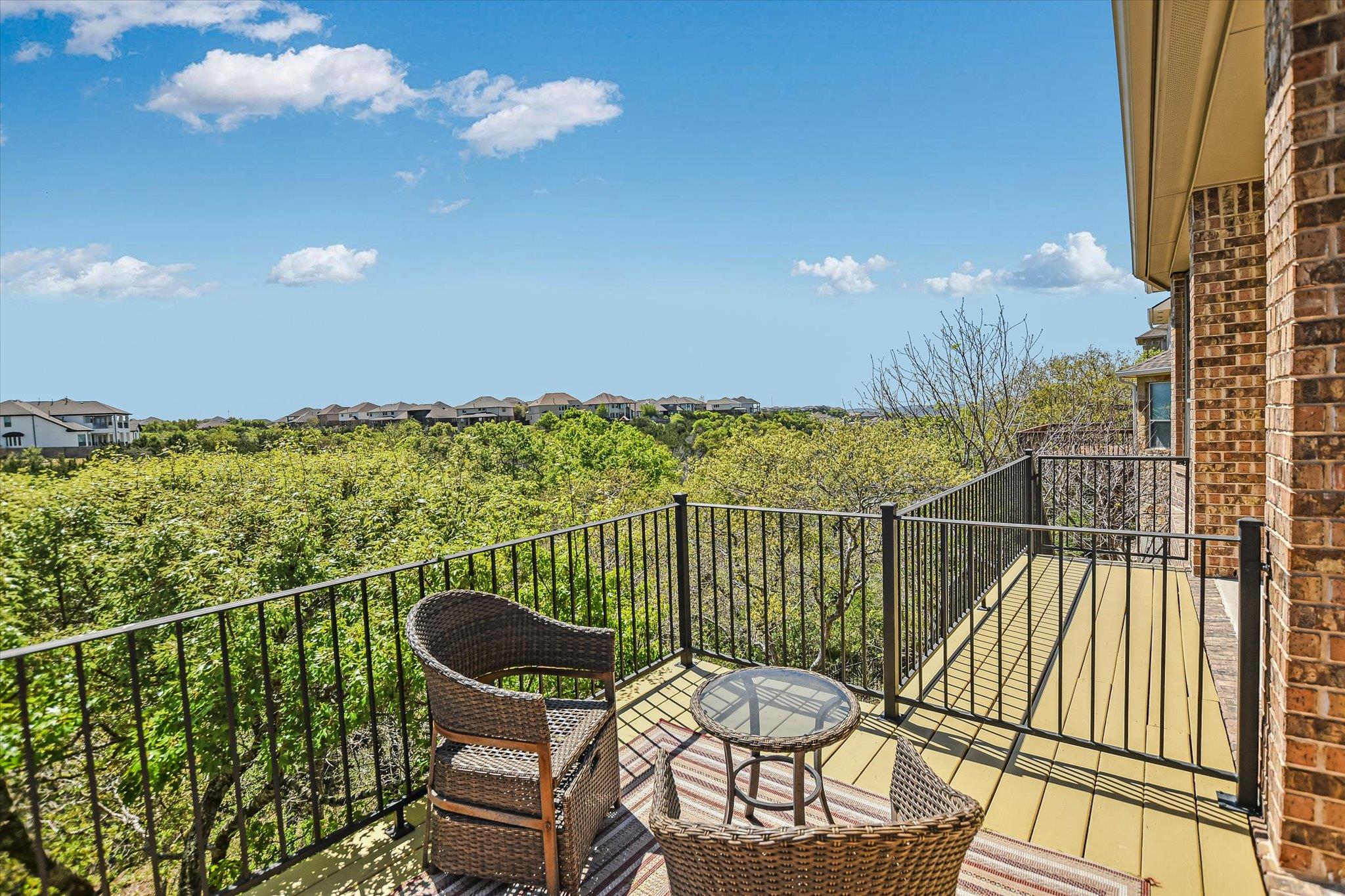 2404 First View, Leander, TX 78641
