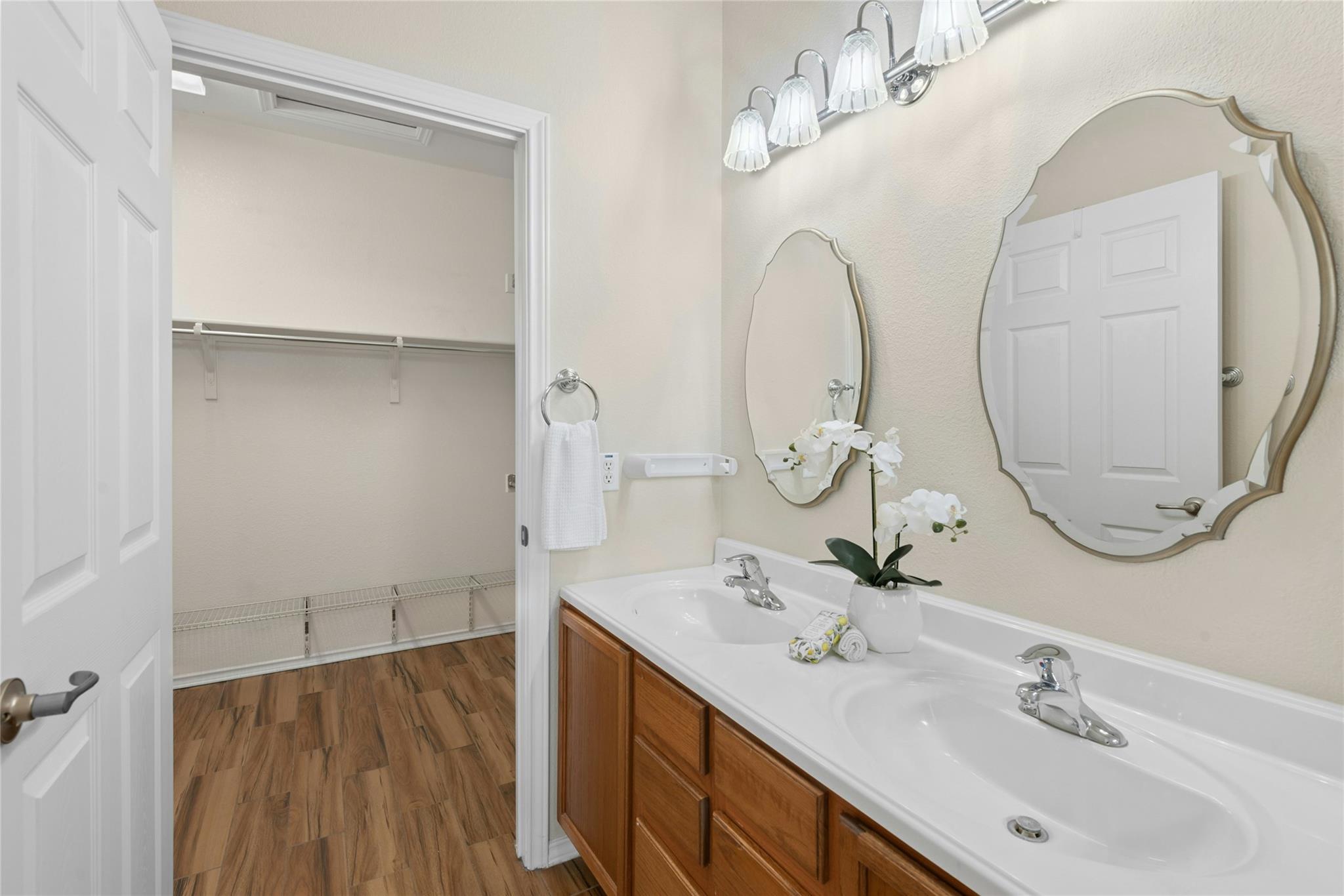 104 Honey Creek Trl, Georgetown, TX 78633