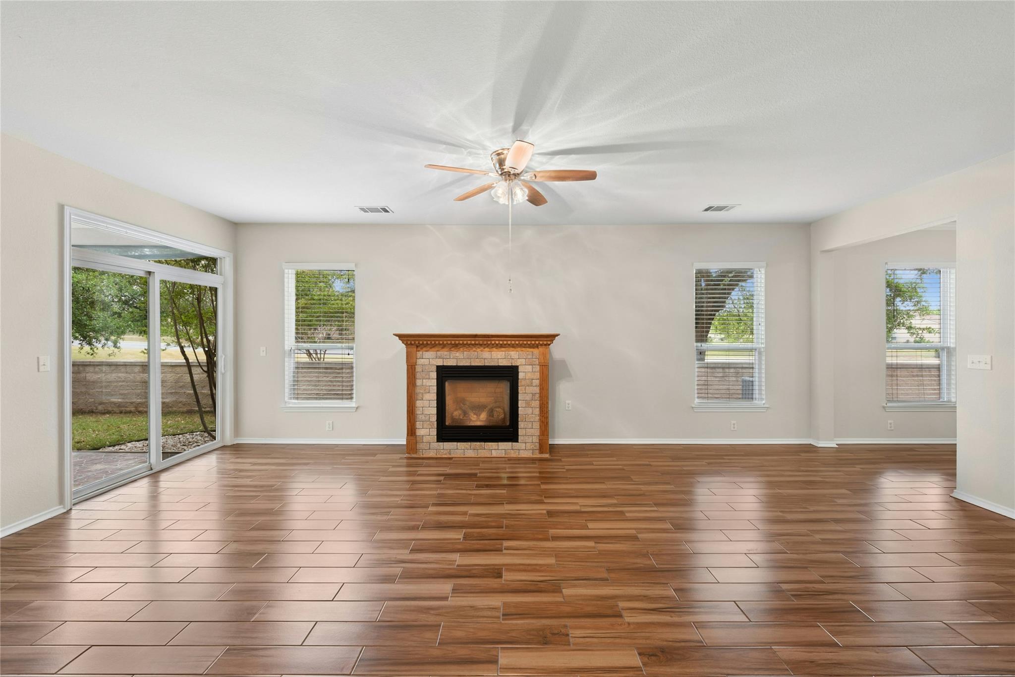 104 Honey Creek Trl, Georgetown, TX 78633