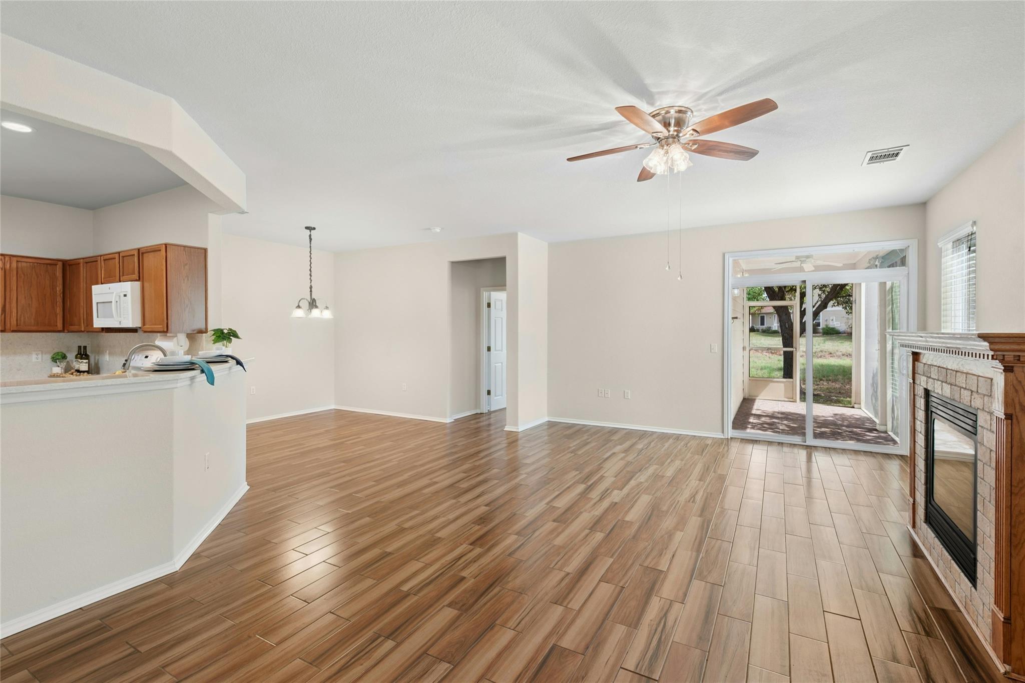 104 Honey Creek Trl, Georgetown, TX 78633